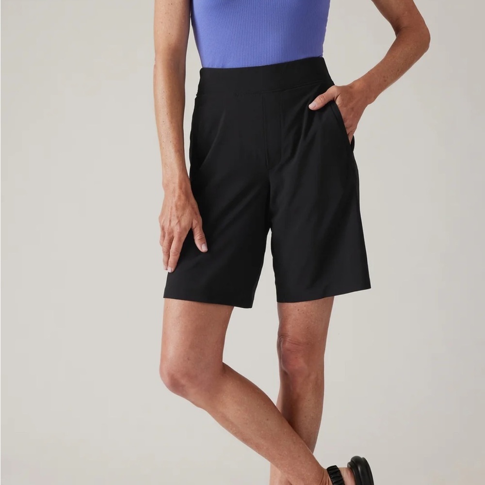 Athleta Brooklyn Bermuda Women's Black Shorts Size 4